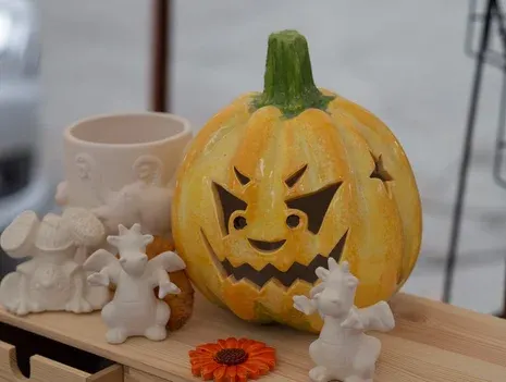 Harvest Festival: From Workshop and Vineyard to the Neighborhood