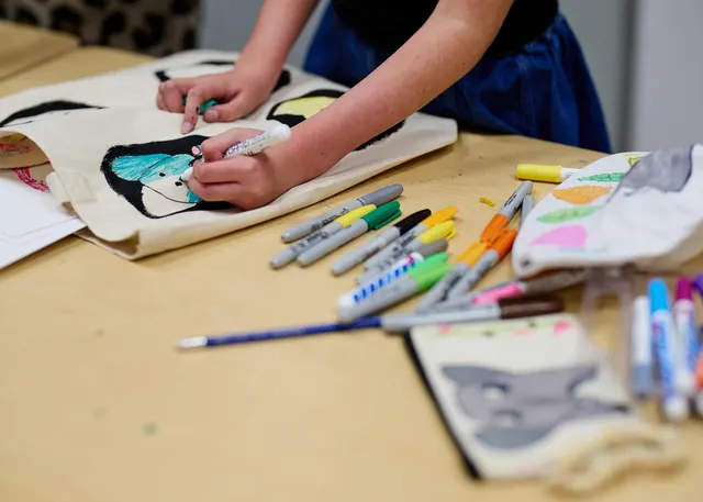 Art Kids Classes: Ages 9-10