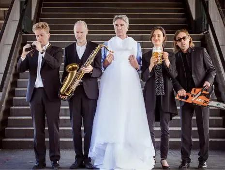 Das große 7 - Gorillas Improvisation Berlin