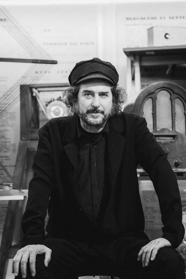 Vinicio Capossela - And Death Shall Have No Dominion
