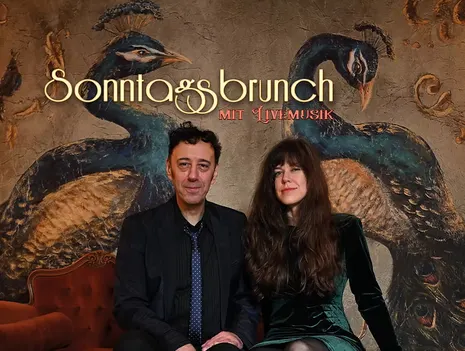 Sunday brunch with live music