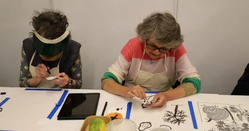 Art workshops for people who are blind and partially sighted